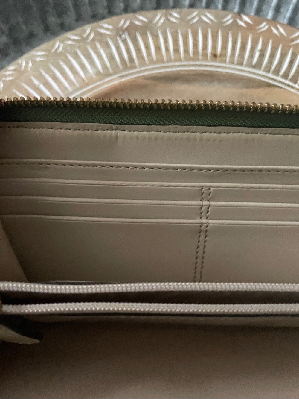 Coach Poppy Khaki Signature Canvas Zip Wallet with Green Trim - Picture 9 of 13